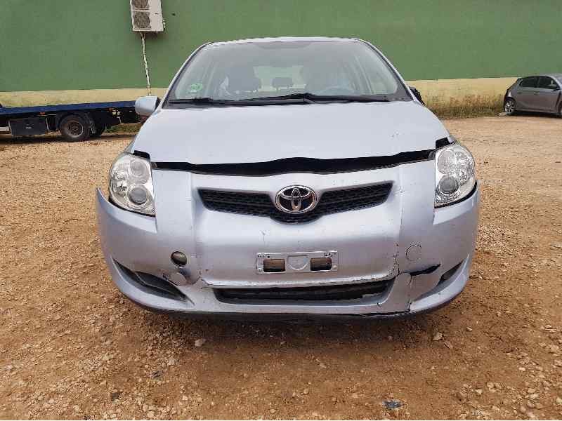 toyota auris del año 2009