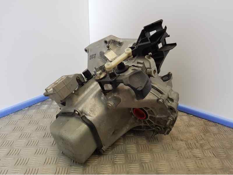 Recambio de caja cambios para peugeot 208 style referencia OEM IAM 20CR15 1280237 5VELOCIDADES