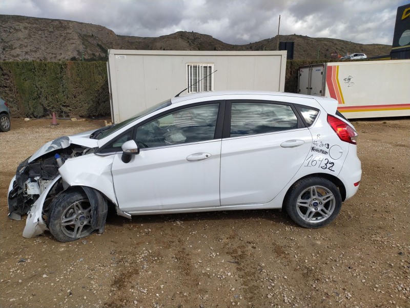 ford fiesta (ccn) del año 2013