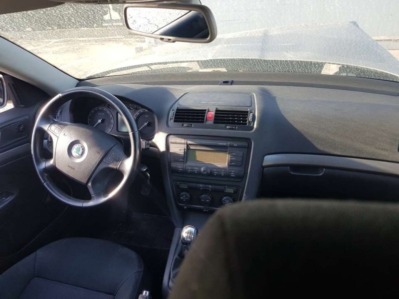 skoda octavia berlina (1z3) del año 2008