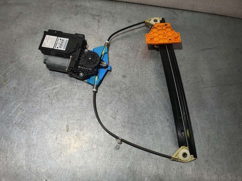 Recambio de elevalunas trasero derecho para audi a4 berlina (8e) 1.9 tdi (96kw) referencia OEM IAM 8E0839462A 104643102 BROSE EL