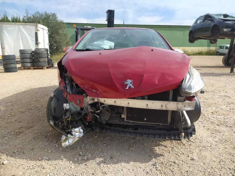 peugeot 208 del año 2014