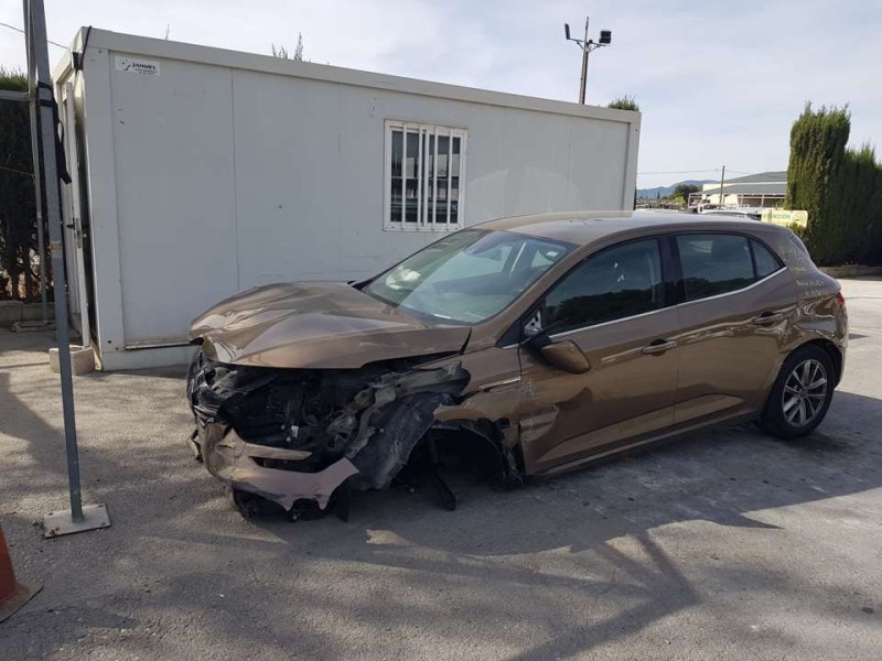 renault megane iv berlina 5p del año 2017