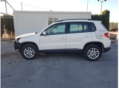 VOLKSWAGEN TIGUAN (5N1)