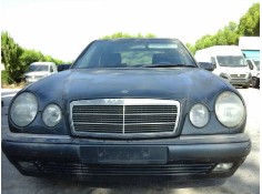 MERCEDES-BENZ CLASE E (W210) BERLINA