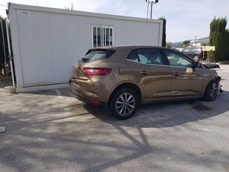 renault megane iv berlina 5p del año 2017