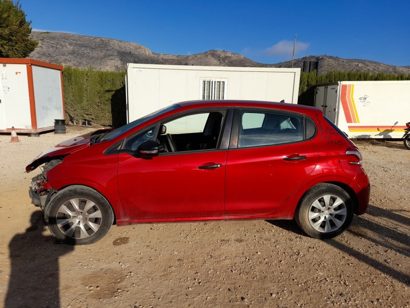 peugeot 208 i (ca_, cc_) del año 2015