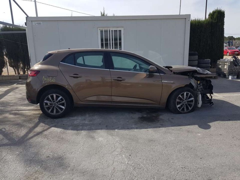 renault megane iv berlina 5p del año 2017
