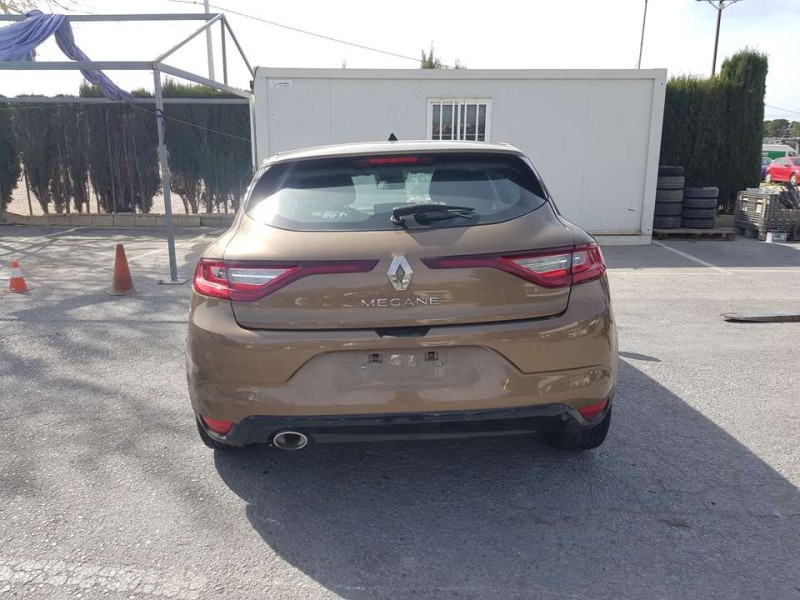 renault megane iv berlina 5p del año 2017