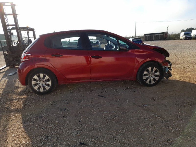 peugeot 208 i (ca_, cc_) del año 2015