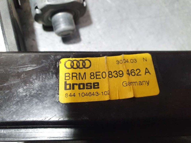 Recambio de elevalunas trasero derecho para audi a4 berlina (8e) 1.9 tdi (96kw) referencia OEM IAM 8E0839462A 104643102 BROSE EL