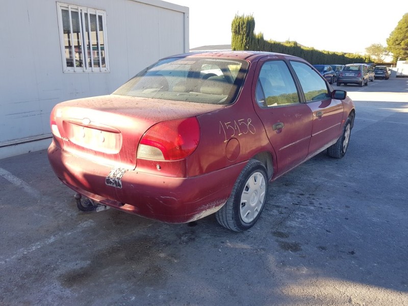 ford mondeo berlina (gd) del año 2000