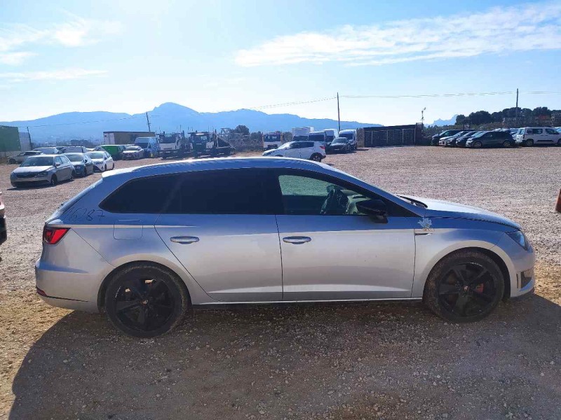 seat leon st (5f8) del año 2014