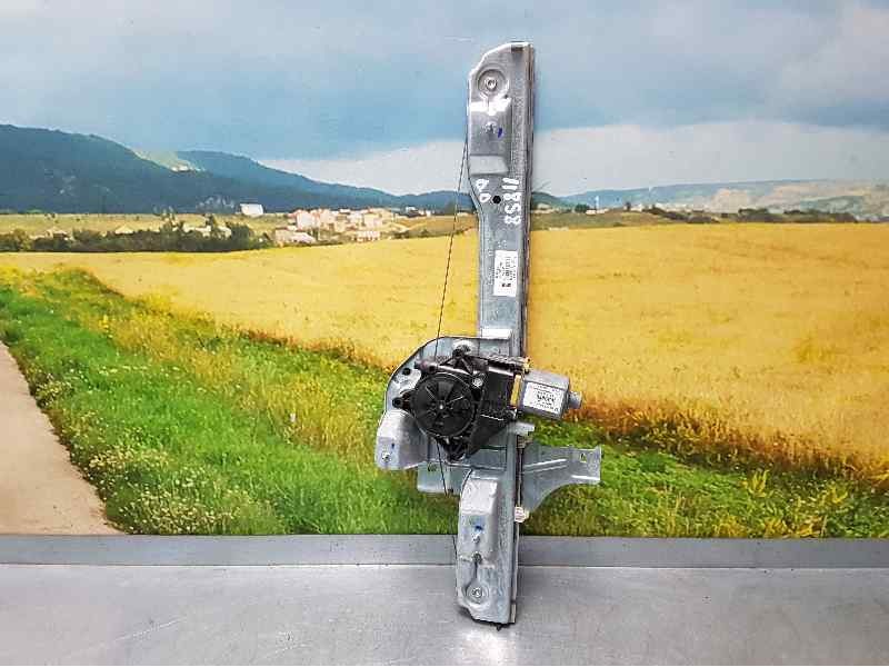 Recambio de elevalunas delantero derecho para peugeot 208 style referencia OEM IAM 9673154380 2 PINS ELECTRICO