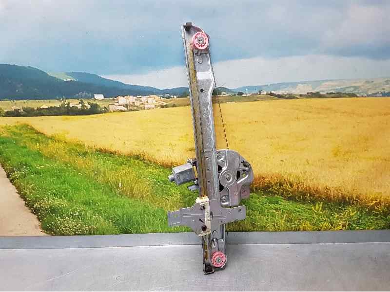 Recambio de elevalunas delantero derecho para peugeot 208 style referencia OEM IAM 9673154380 2 PINS ELECTRICO