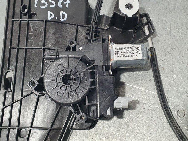 Recambio de elevalunas delantero derecho para peugeot 208 (p2) active referencia OEM IAM 9829043380  ELECTRICO 6 PINS