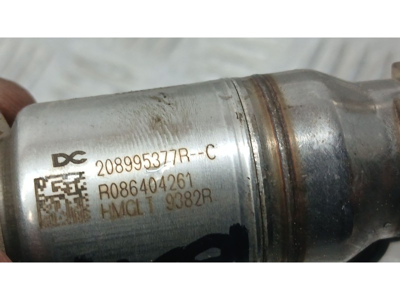 Recambio de inyector adblue para renault express advance referencia OEM IAM 208995377R  A2C39941900