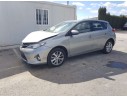 toyota auris del año 2014
