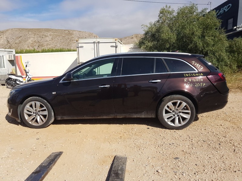 opel insignia a sports tourer (g09) del año 2017