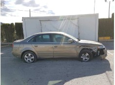 AUDI A4 BERLINA (8E)