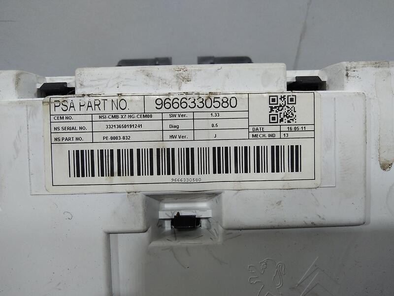 Recambio de cuadro instrumentos para citroën c5 berlina exclusive referencia OEM IAM 9666330580  
