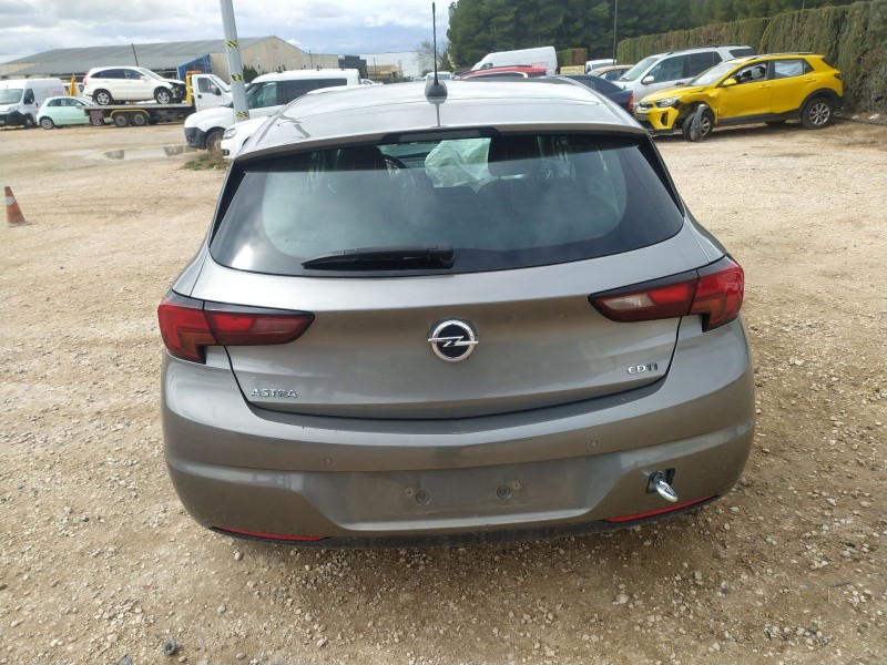 opel astra k (b16) del año 2017