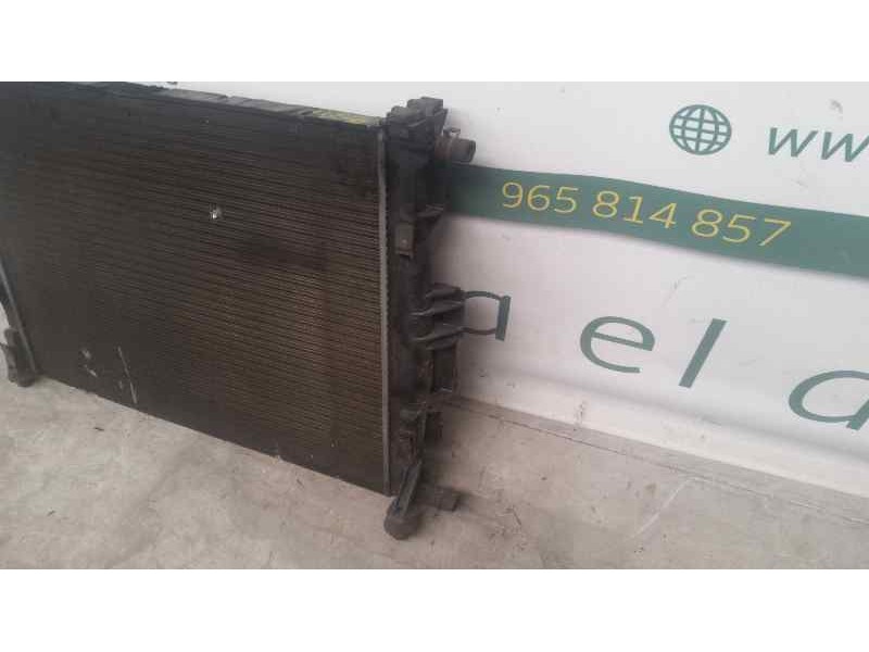 Recambio de radiador agua para renault megane ii berlina 5p confort authentique referencia OEM IAM RM1262 8200115542 VALEO