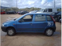 FIAT PUNTO BERLINA (176)