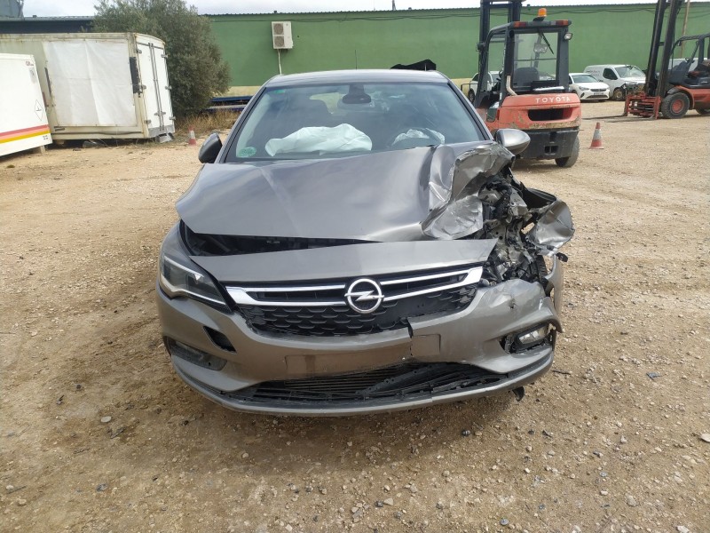 opel astra k (b16) del año 2017