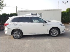 MITSUBISHI OUTLANDER (GF0)