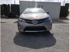 TOYOTA AURIS TOURING SPORTS (E18)
