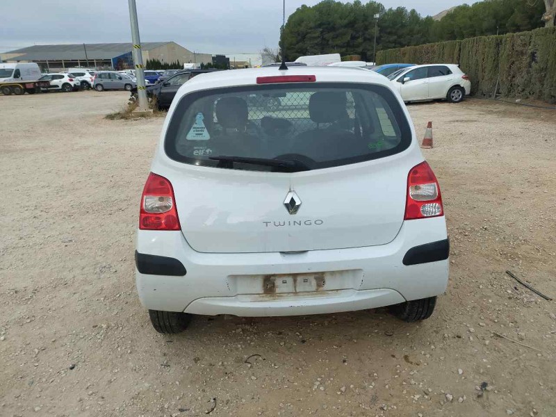 renault twingo del año 2010