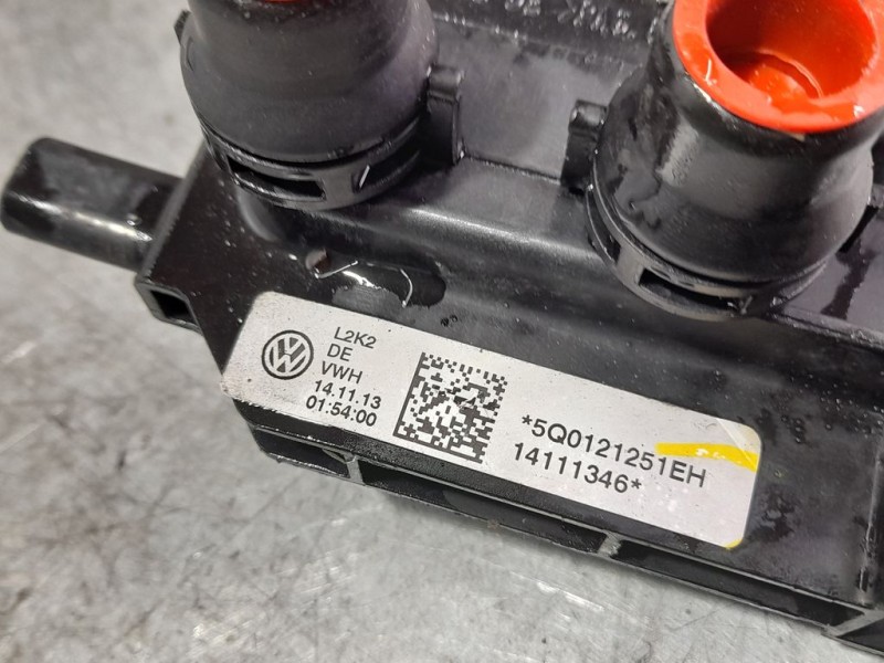 Recambio de intercooler para volkswagen golf vii lim. advance bluemotion referencia OEM IAM 5Q0121251EH  