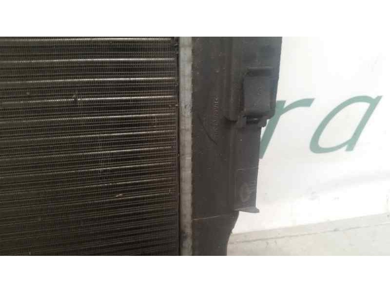 Recambio de radiador agua para renault megane ii berlina 5p confort authentique referencia OEM IAM RM1262 8200115542 VALEO