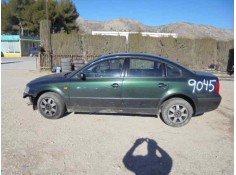 VOLKSWAGEN PASSAT BERLINA (3B2)