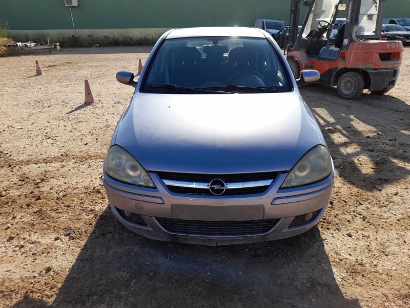 opel corsa c (x01) del año 2006