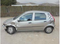 FIAT PUNTO BERLINA (188)