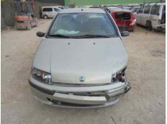 FIAT PUNTO BERLINA (188)