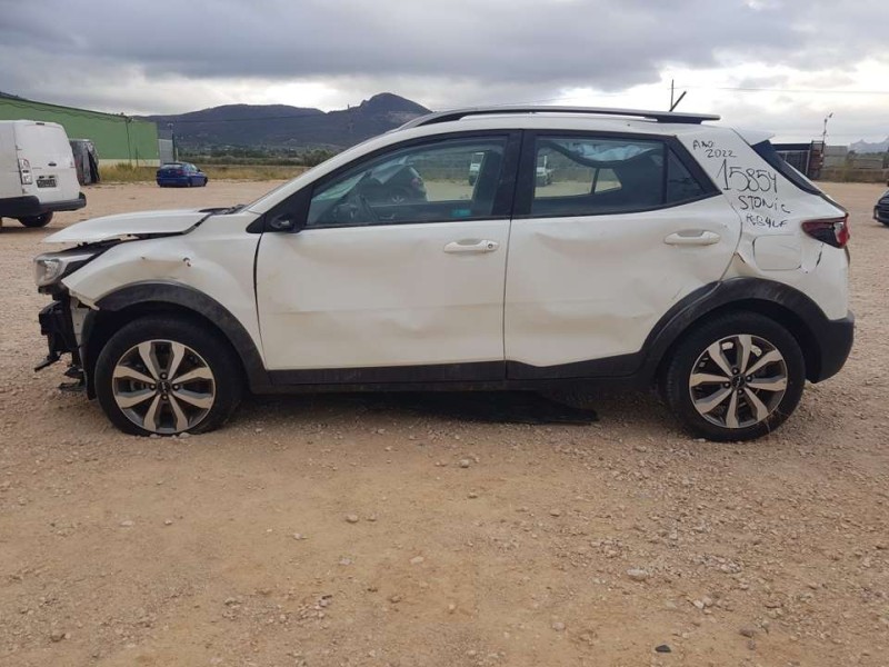 kia stonic (ybcuv) del año 2023