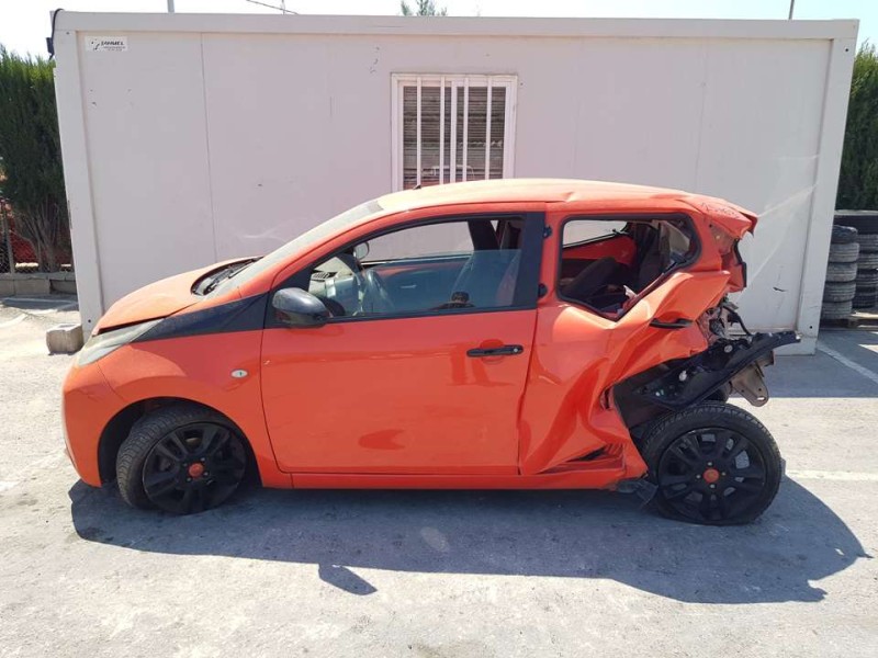 toyota aygo del año 2015