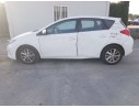 toyota auris del año 2013
