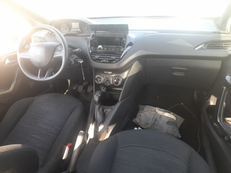 peugeot 208 i (ca_, cc_) del año 2014