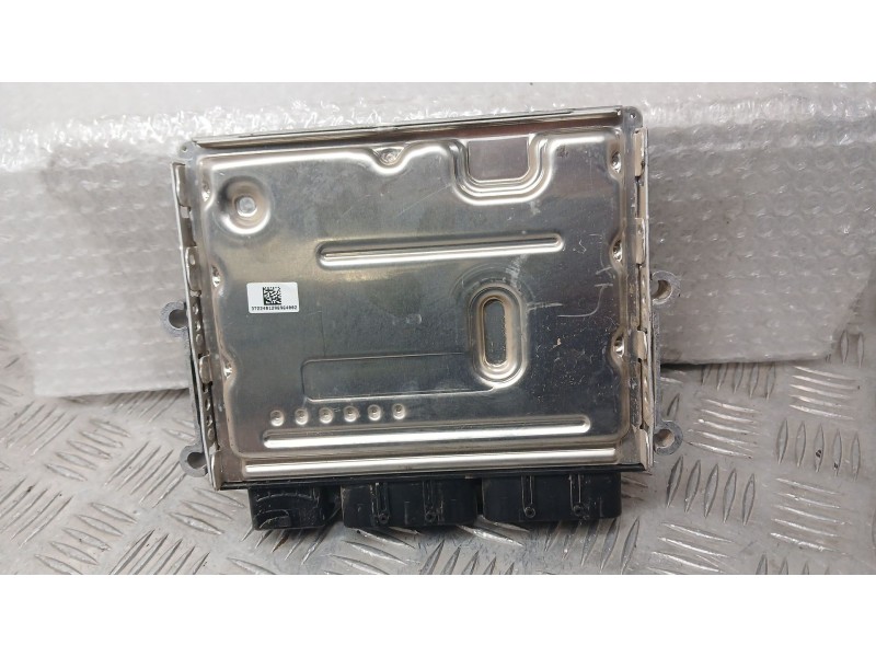 Recambio de centralita motor uce para renault express advance referencia OEM IAM 237109894S BOSCH 0281039677