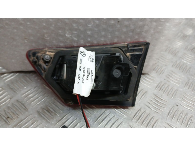 Recambio de piloto trasero izquierdo interior para renault clio iv (bh_) 1.5 dci 90 referencia OEM IAM 265552424R ROZADO 