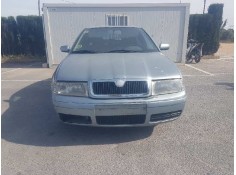 SKODA OCTAVIA BERLINA (1U2)