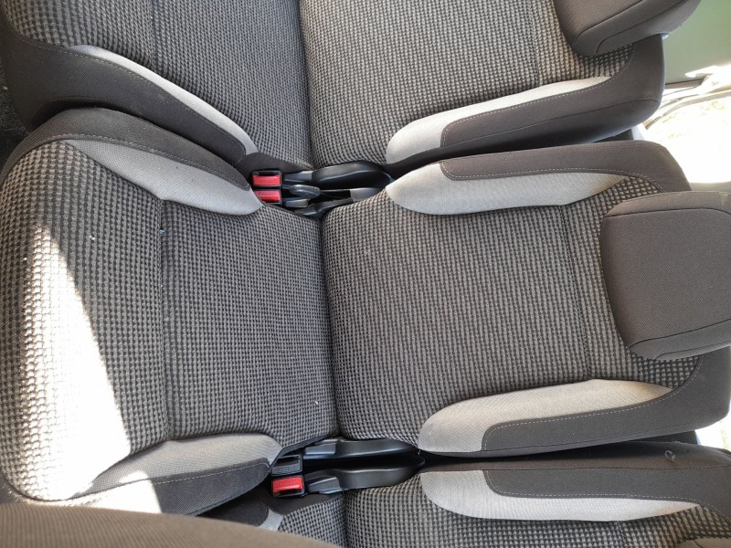 Recambio de asiento trasero medio para peugeot partner tepee 1.6 hdi referencia OEM IAM   