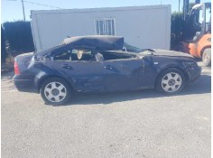 VOLKSWAGEN BORA BERLINA (1J2)