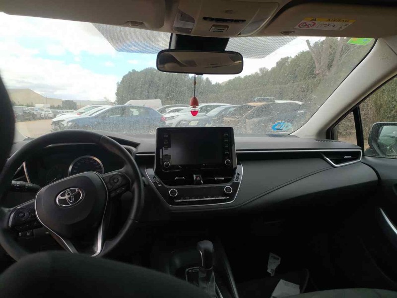 toyota corolla (e21) del año 2023