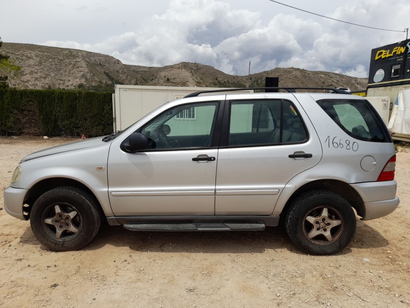 mercedes-benz clase m (w163) del año 1999