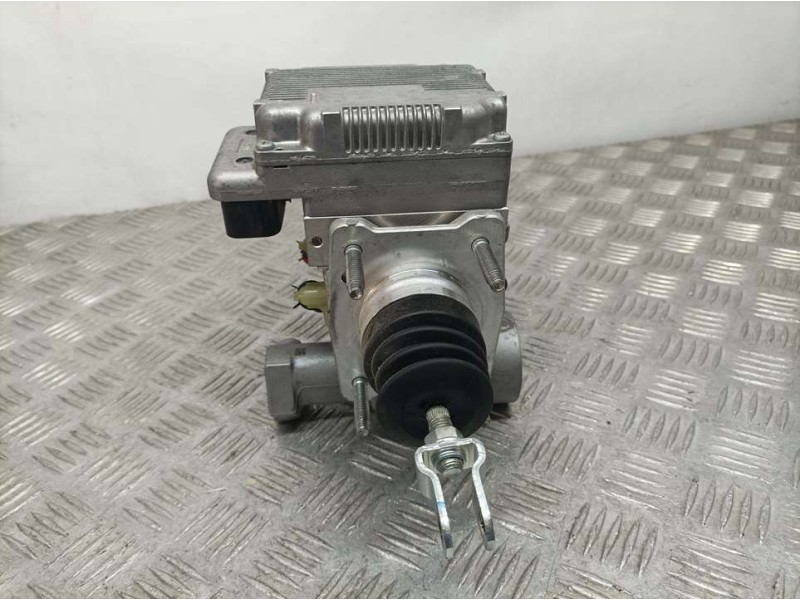 Recambio de abs para toyota yaris hsd active referencia OEM IAM 4721052370  CON SERVOFRENO Y BOMBA FRENO ELECTRICO